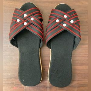 Alpombra sandals